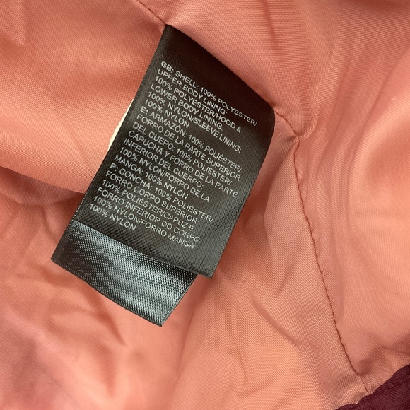 The North Face Women's Resolve Rain Jacket - Picture 8 of 8